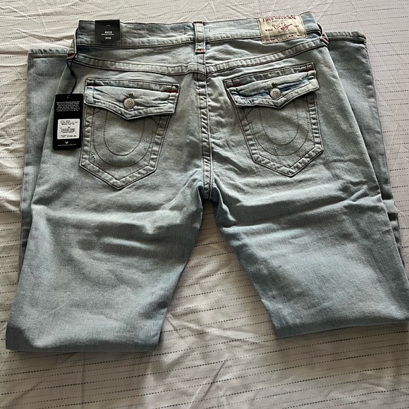 True Religion 36 Rocco Relaxed Skinny Jeans - Picture 3 of 13